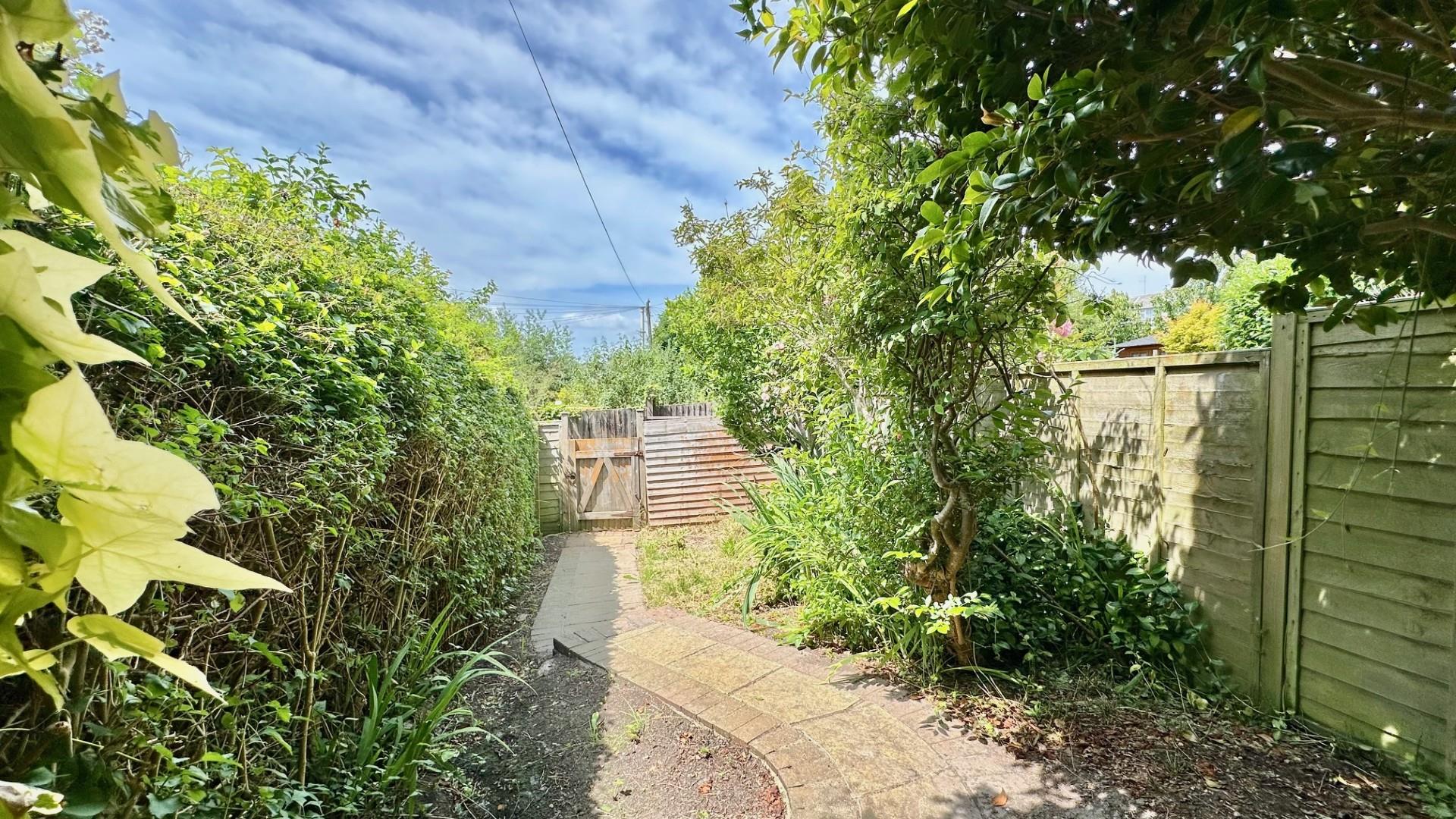 Middle Road, Hastings